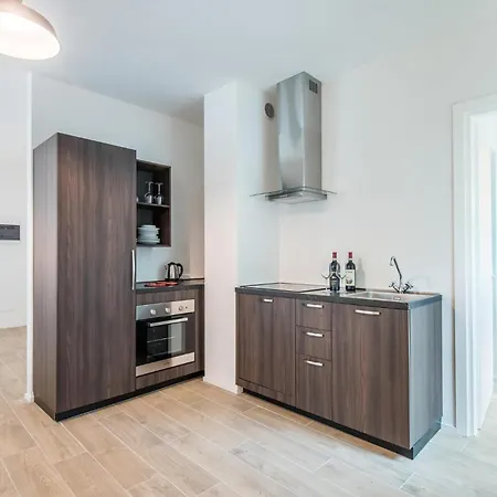 Daire Cozy In With Kitchen