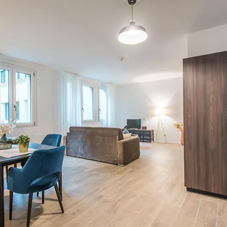 Apartamento Cozy In With Kitchen Siena