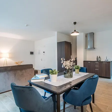 Apartamento Cozy In With Kitchen
