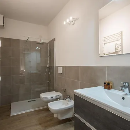 Apartamento Cozy In With Kitchen Siena